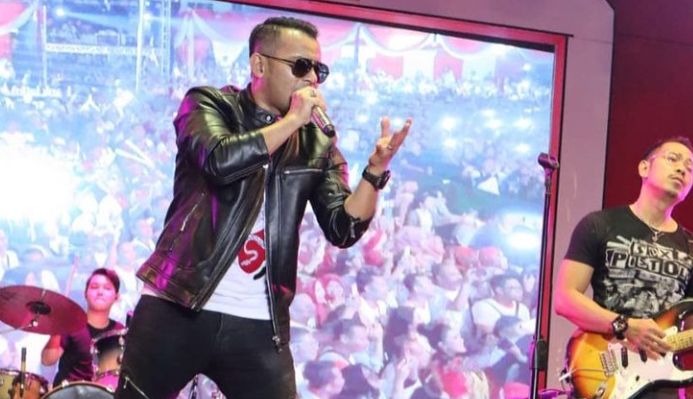 kunci gitar putus atau terus